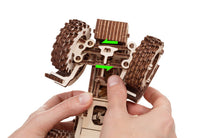 Tractor Belarus 82.3 met Ploeg