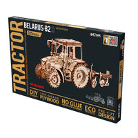 Tractor Belarus 82.3 met Ploeg