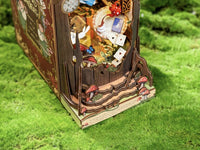 Book Nook Alice adventure - Fall into Wonder