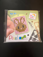 
              Pixel sleutelhanger
            