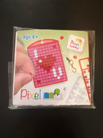 
              Pixel sleutelhanger
            