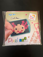 
              Pixel sleutelhanger
            