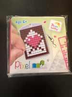 
              Pixel sleutelhanger
            