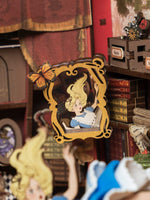 
              Book Nook Alice adventure - Fall into Wonder
            