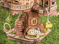 
              Sakura tree house
            