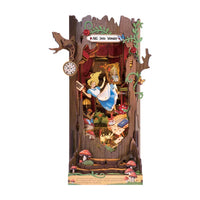 Book Nook Alice adventure - Fall into Wonder